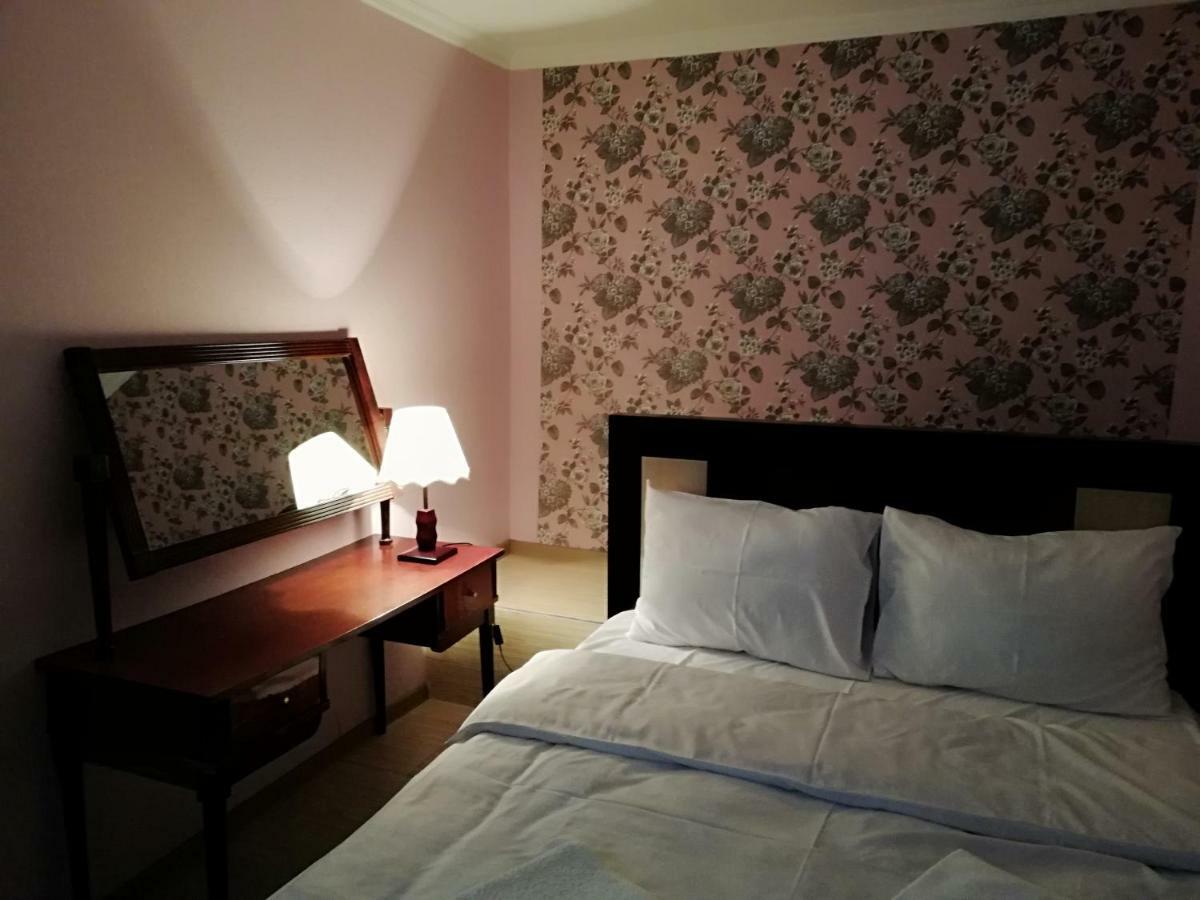 Bella Apartment ティビリシ エクステリア 写真
